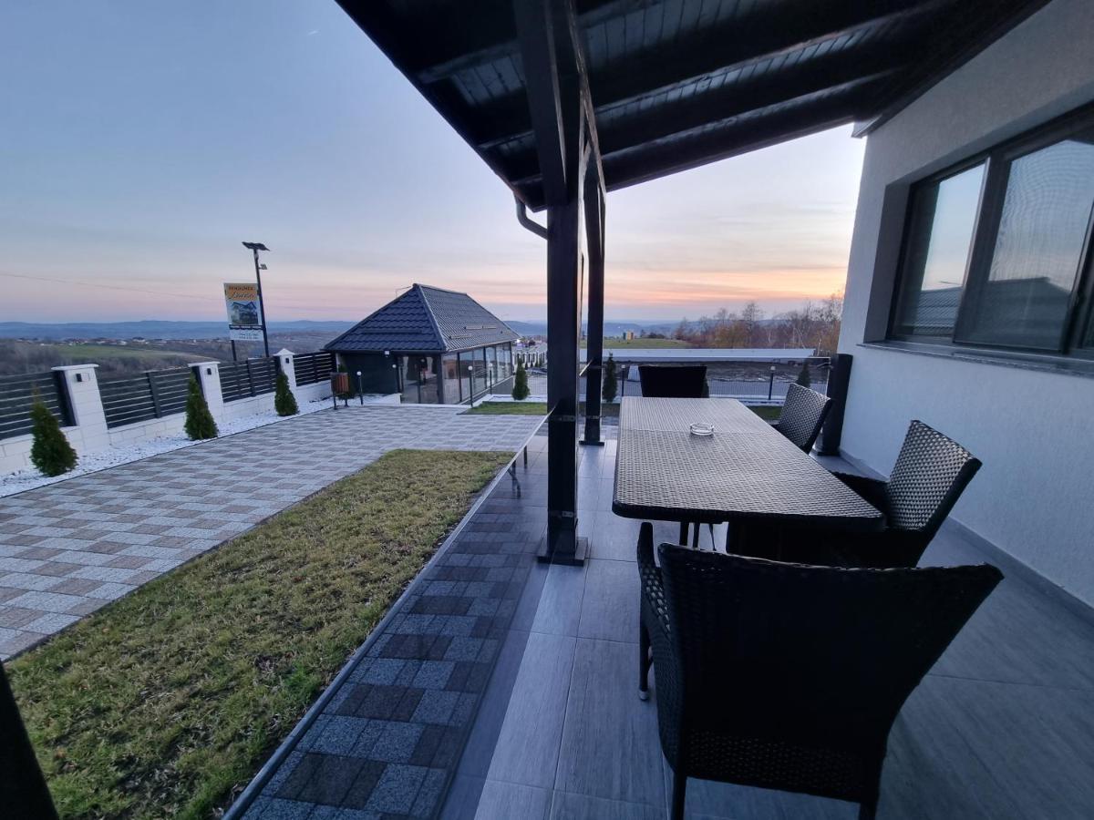 Casa De Vacanta Larisa Novaci-Străini Zewnętrze zdjęcie