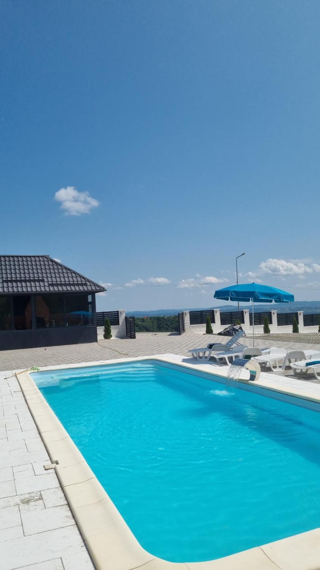 Casa De Vacanta Larisa Novaci-Străini Zewnętrze zdjęcie
