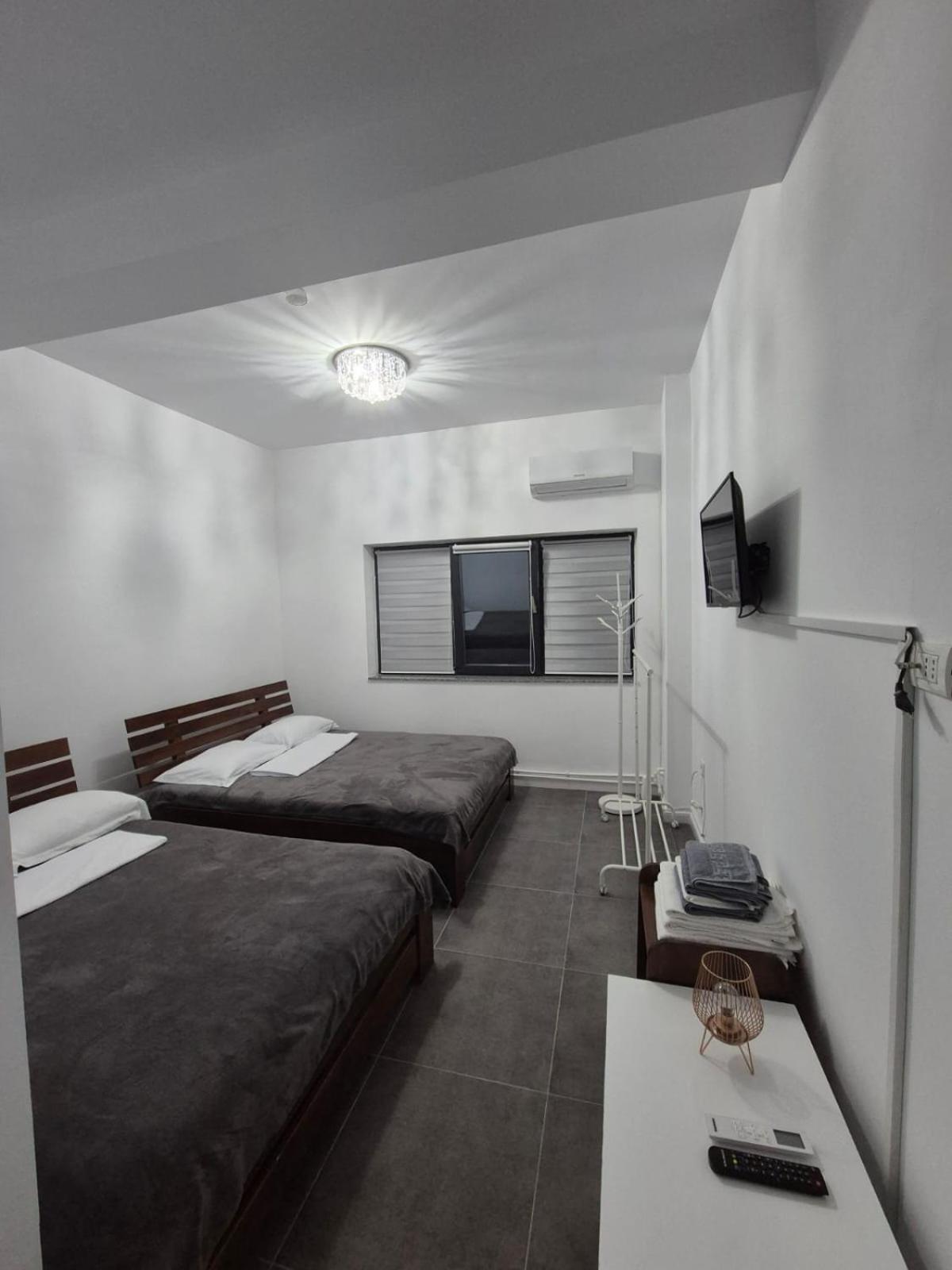 Casa De Vacanta Larisa Novaci-Străini Zewnętrze zdjęcie